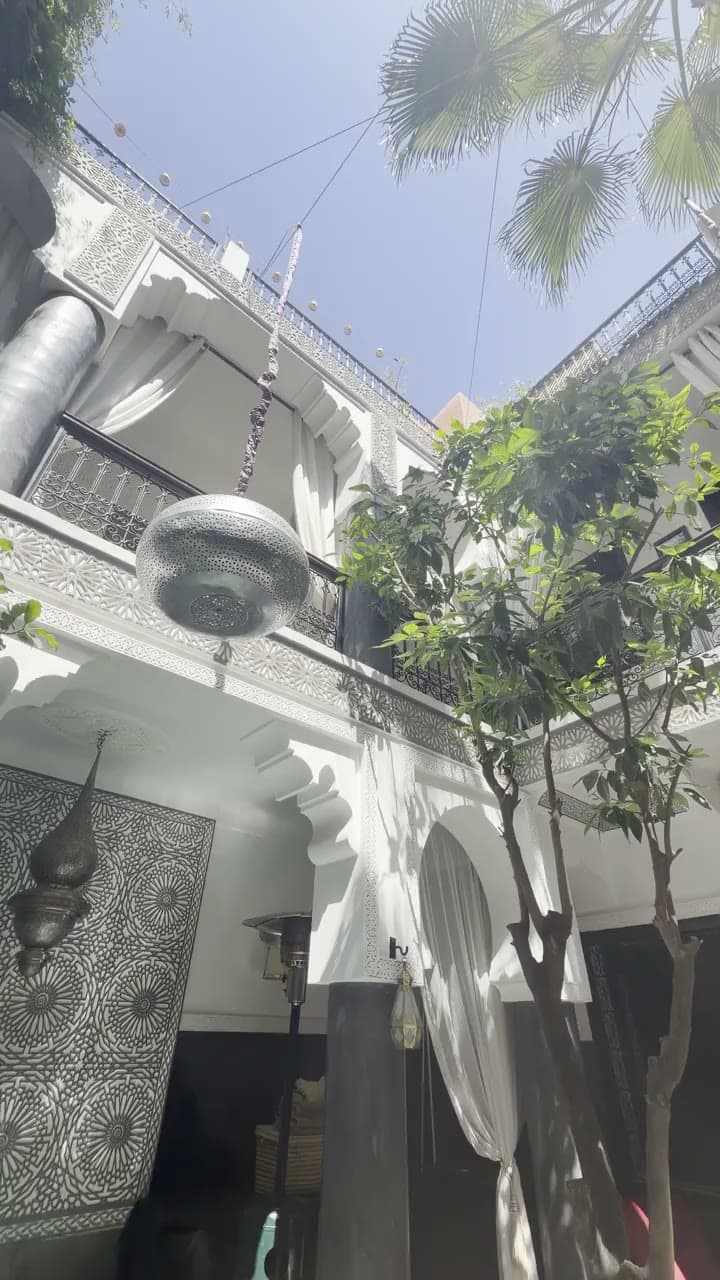 La galerie — Marrakech · étage et zellige