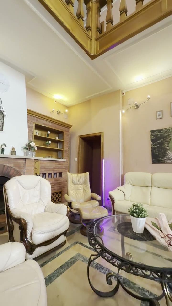 Salon de réception — Double hauteur